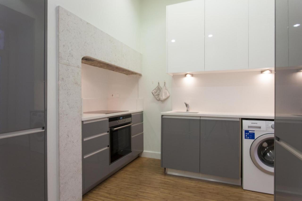 Appartamento Downtown Brown By Homing Lisbona Esterno foto