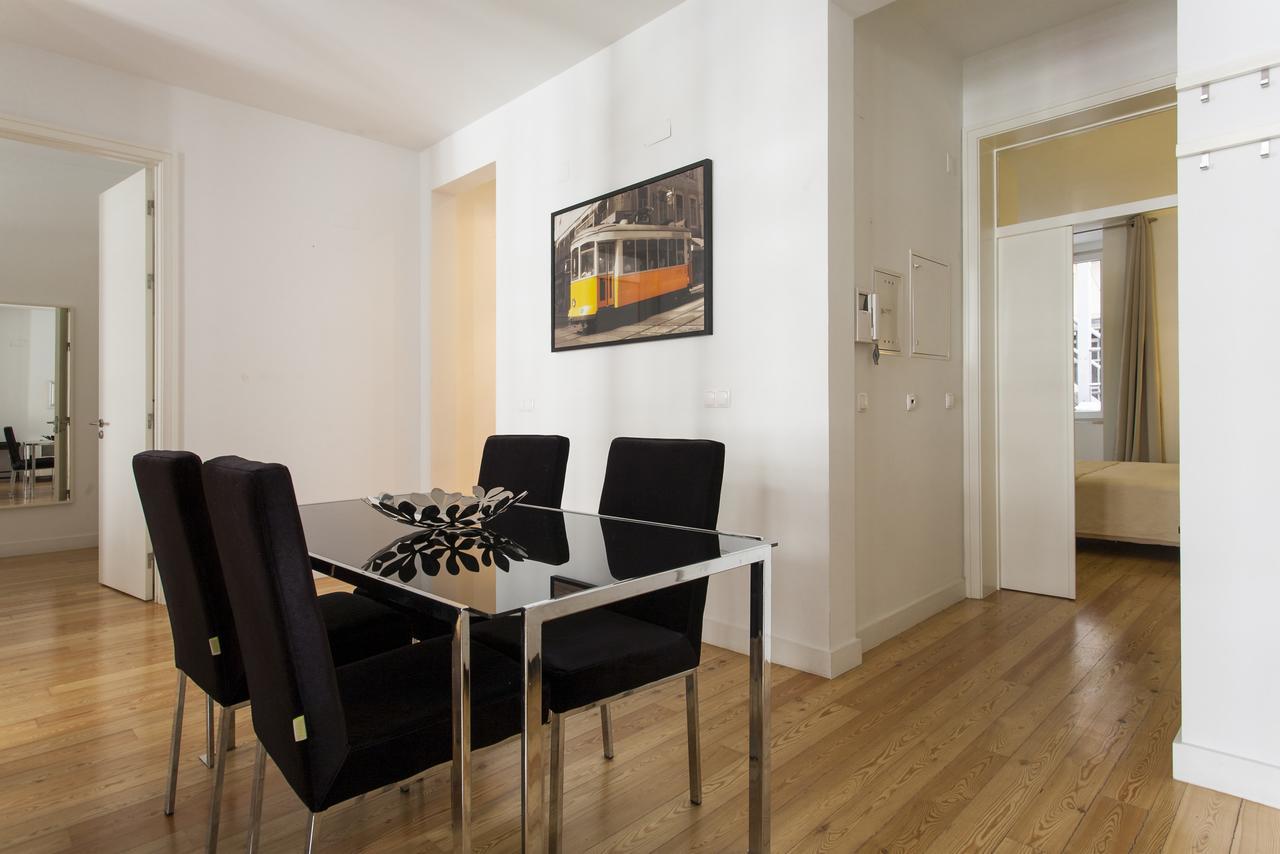 Appartamento Downtown Brown By Homing Lisbona Esterno foto